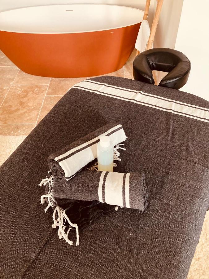 Marcelle En Camargue Otel Aigues-Mortes Dış mekan fotoğraf
